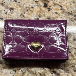 Vintage Signature C Coach Gold Heart 💛 Purple Card Holder
